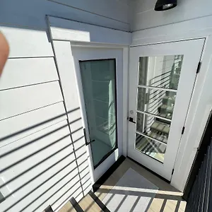 ***** Guest house Contemporary Guest With Roof-top Deck Walk To United States