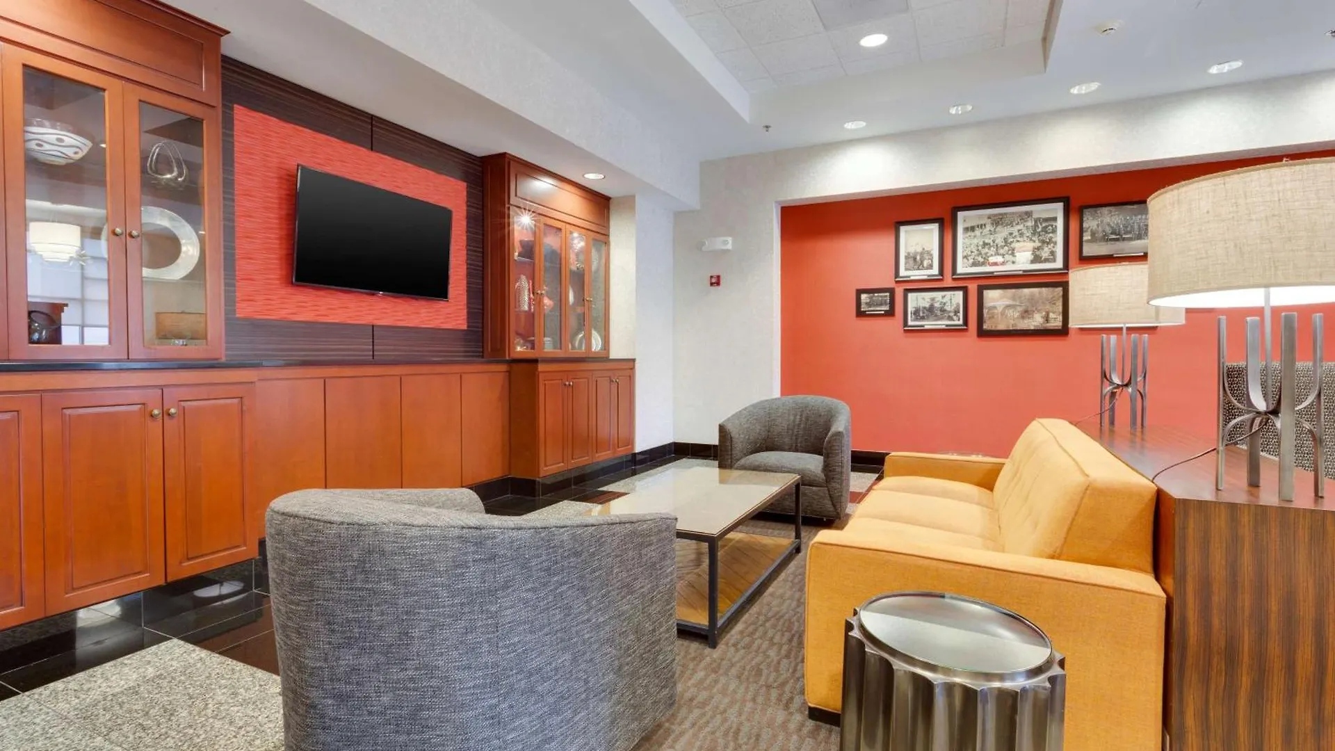 Drury Inn & Suites St. Louis/O'Fallon, Il Hotel